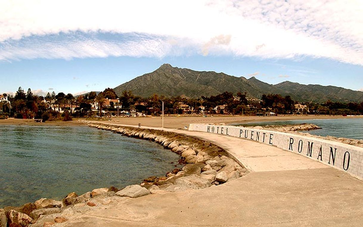 Place Playa Puente Romano