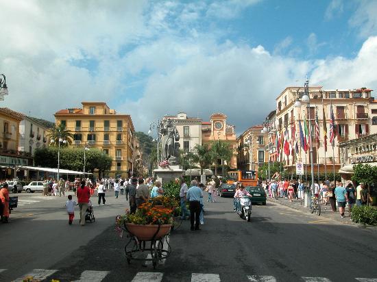 Lugar Piazza Tasso