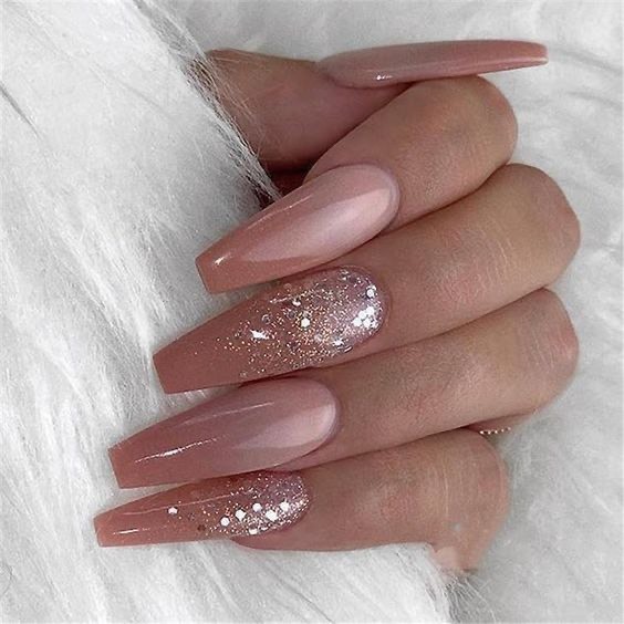 Social Nails
