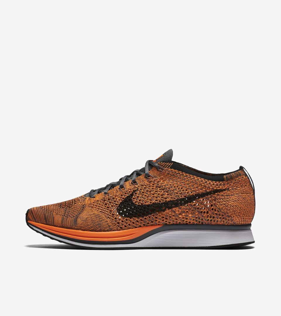 Product Nike Flyknit Orange