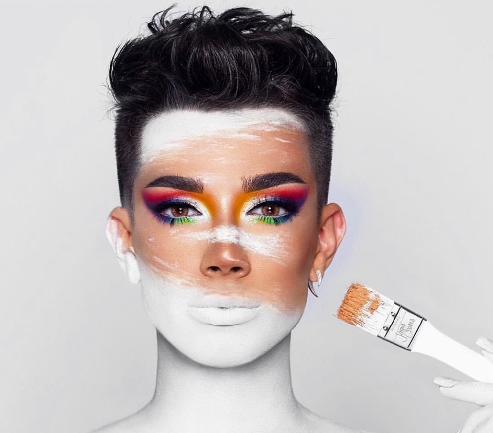 Moda James Charles