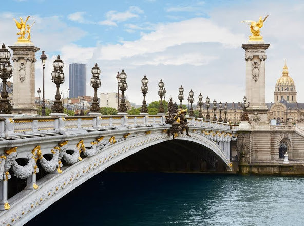 Place Pont Alexandre III