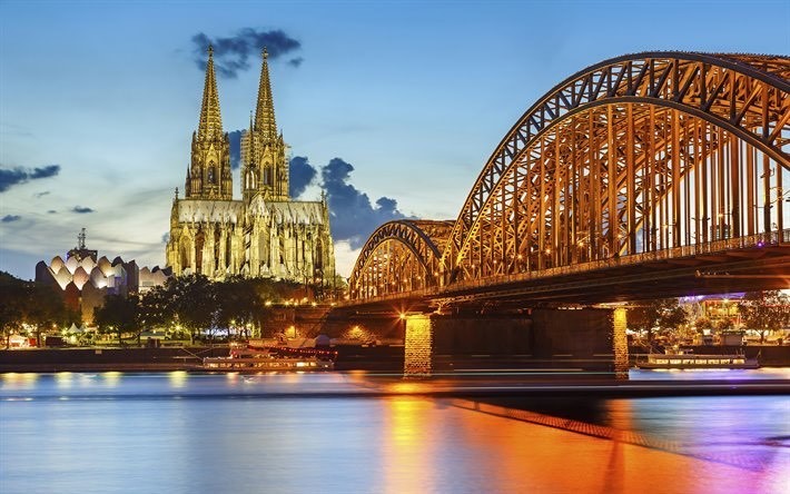 Place Hohenzollern Bridge