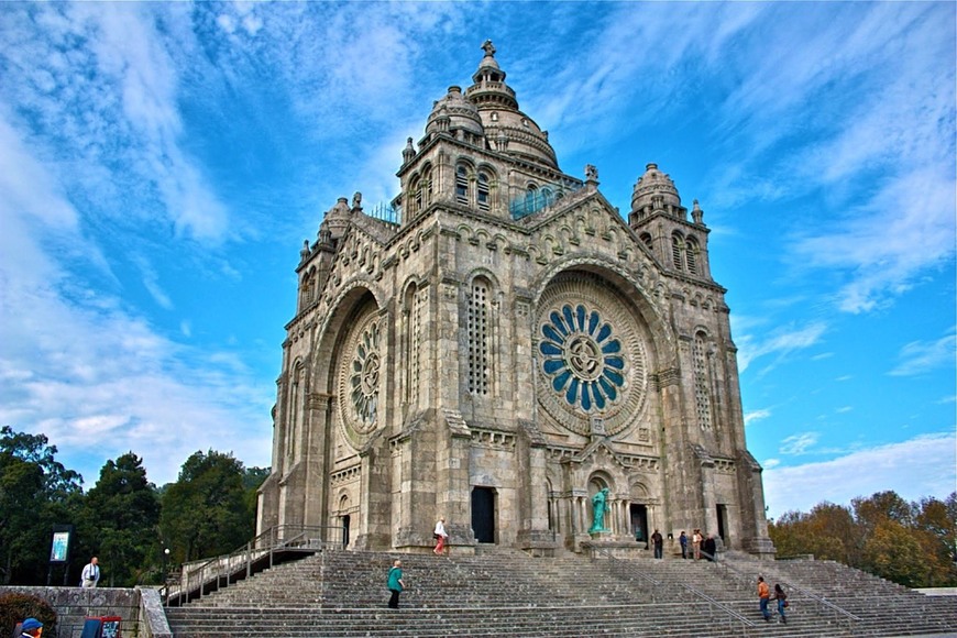 Lugar Santuário do Monte de Santa Luzia