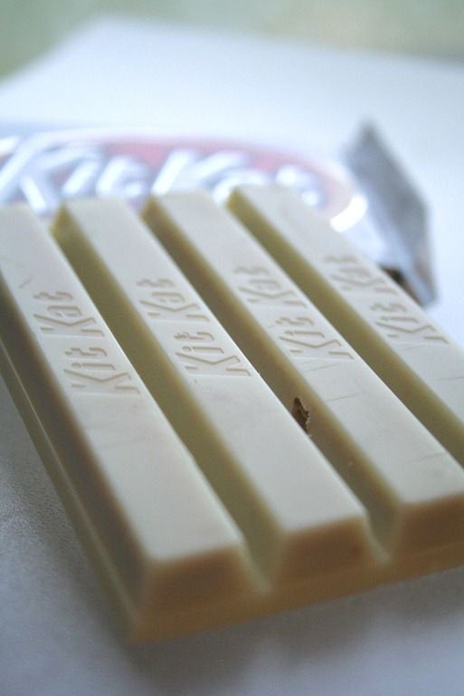 Moda Kit kat white