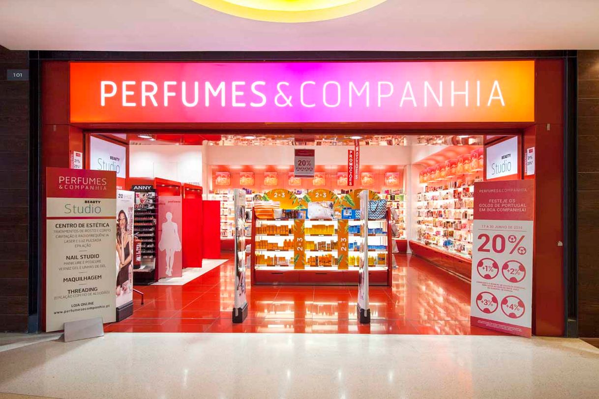 Lugar Perfumes & Companhia