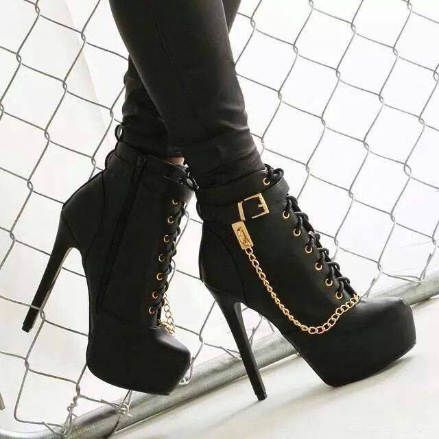 Social Botins lindos e muito mais