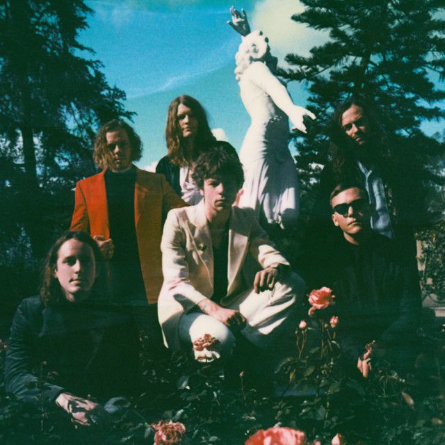 Moda Cage The Elephant on Spotify