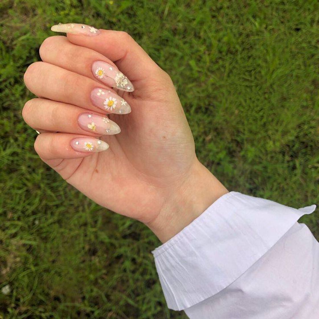 Moda clear flower nails