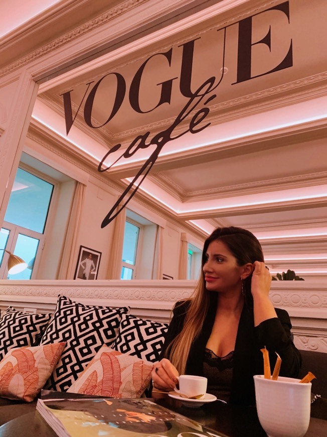 Restaurants VOGUE Cafe