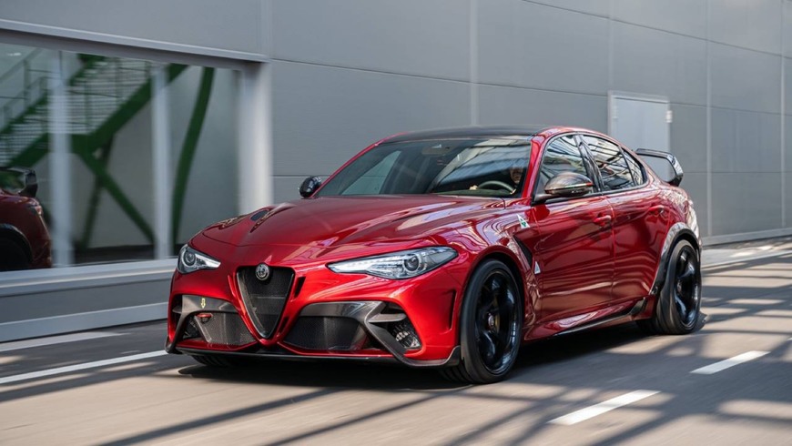 Social Alfa Romeo Giulia GTAM