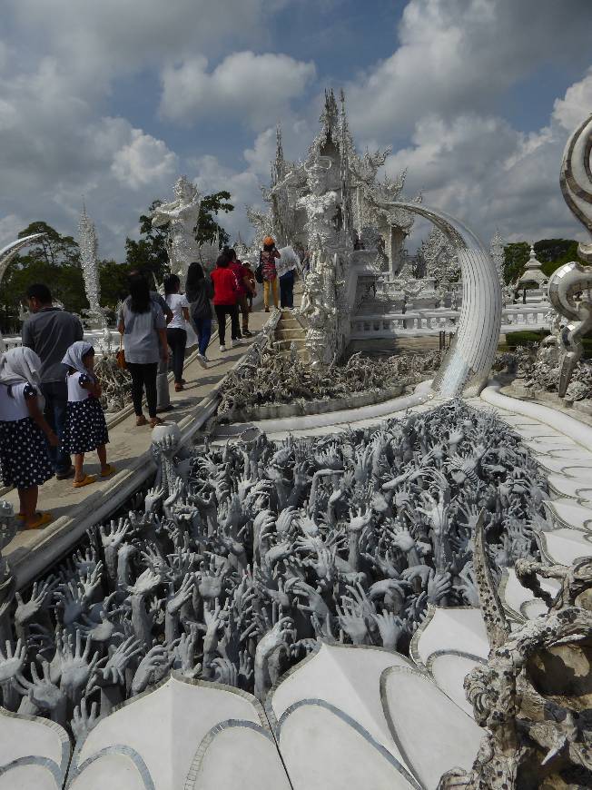 Lugar Templo Branco (Wat Phu Khao Thong)