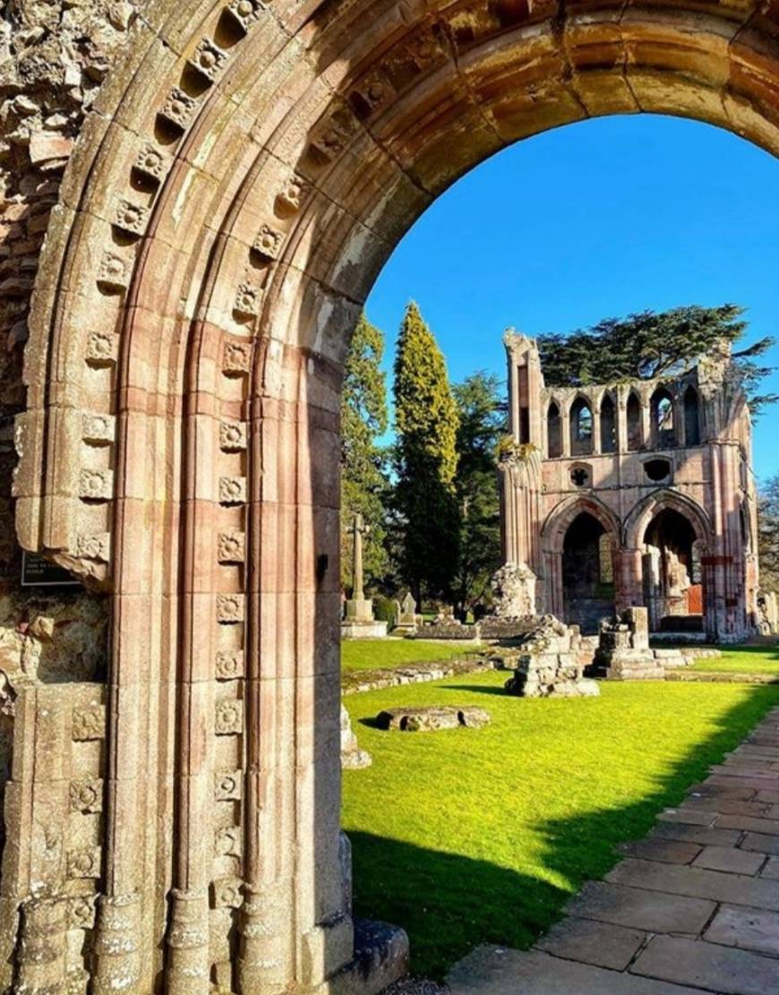 Place Dryburgh Abbey