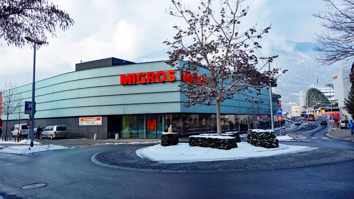 Lugares Migros Supermarkt