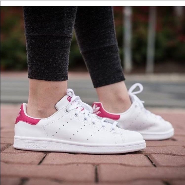 Pink adidas Stan smith 