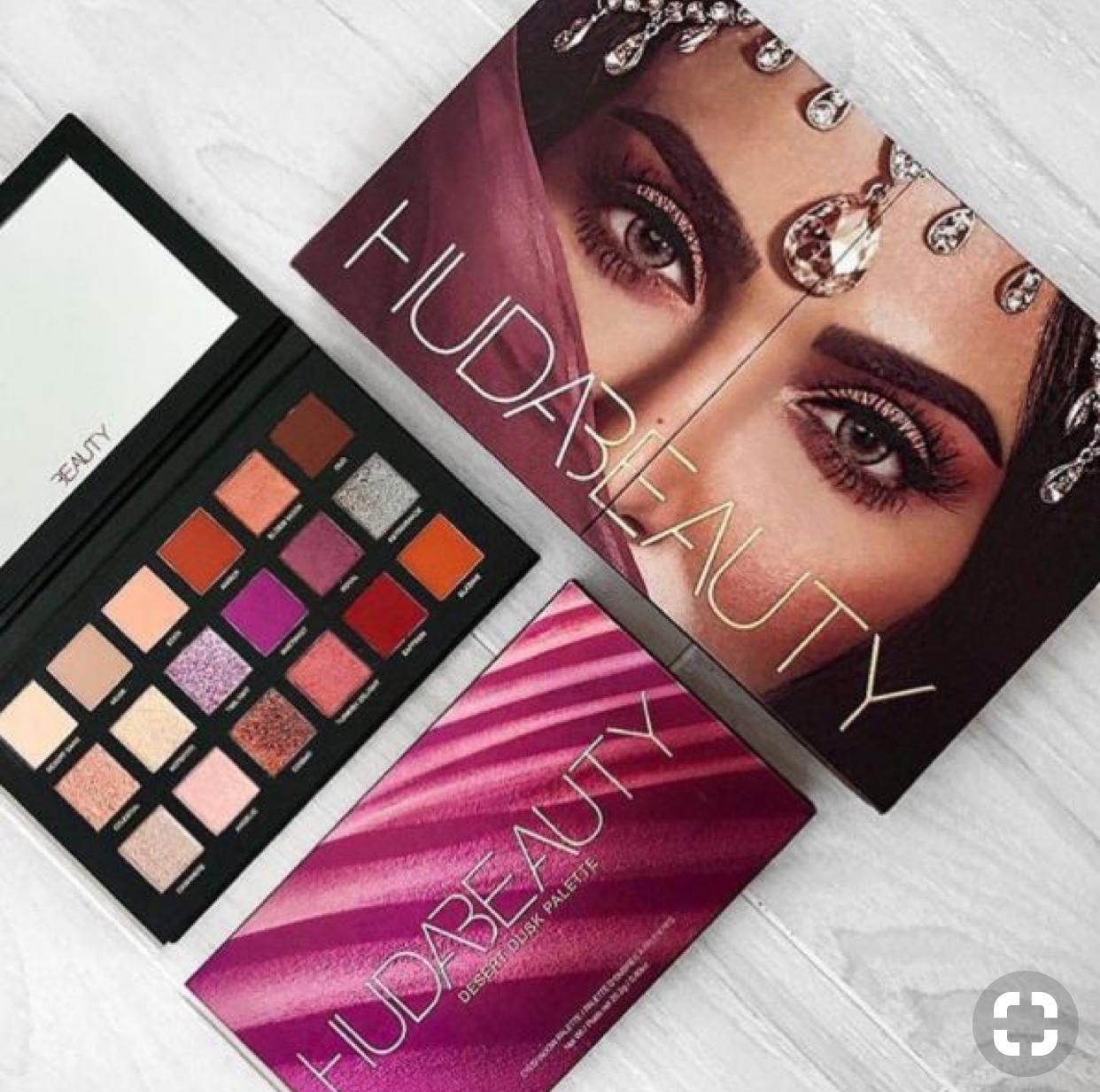 Belleza HUDA BEAUTY Desert Dusk Eyeshadow Palette