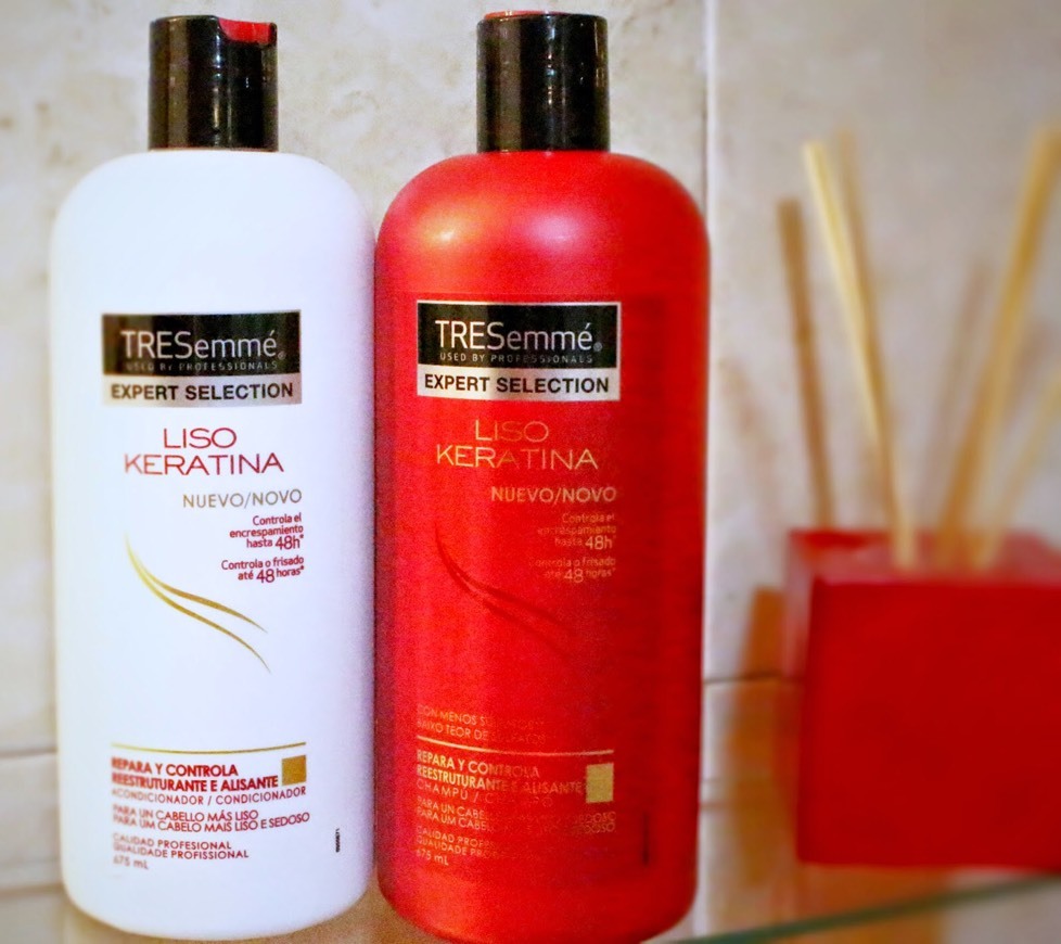 Product Shampoo e condicionador TRESemme liso keratina 