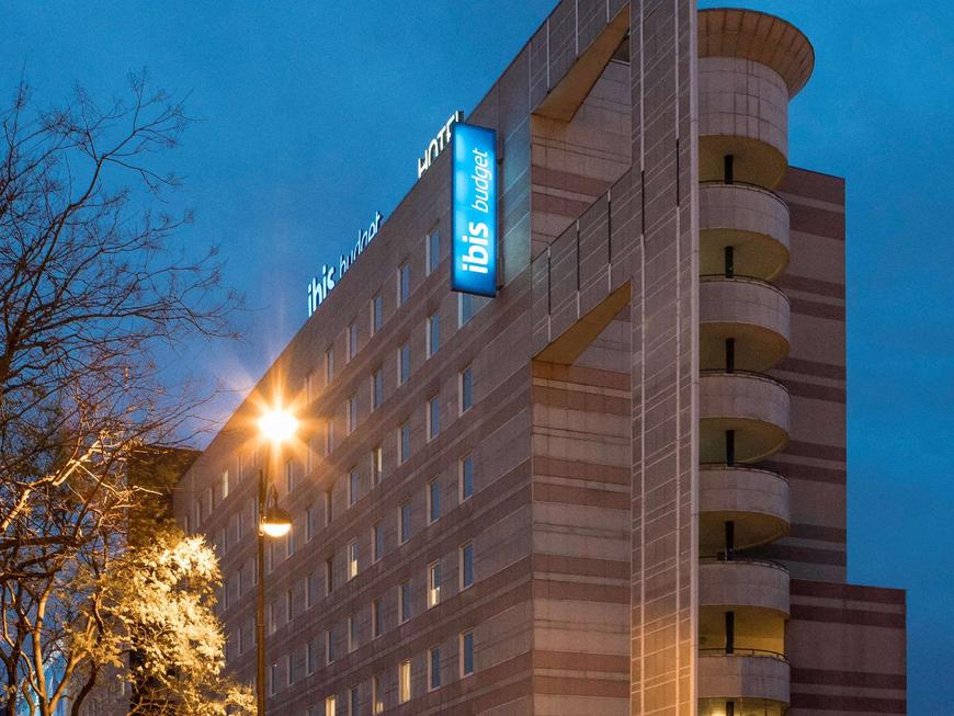 Place Ibis Budget Paris Porte de Montmartre