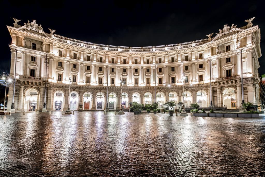 Place Palazzo Naiadi, The Dedica Anthology, Autograph Collection