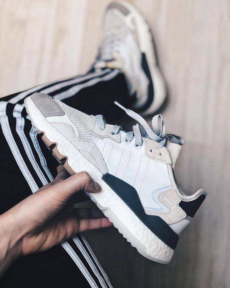 Social adidas Nite Jogger, Zapatos de Escalada Unisex Adulto,