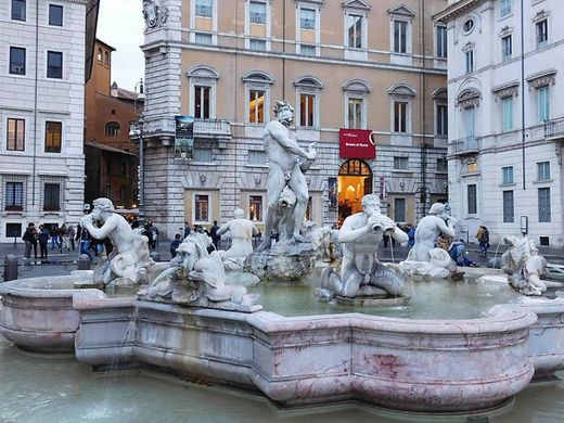 Fontana del Moro