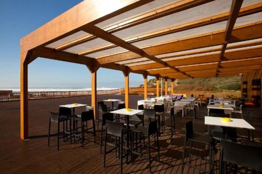 Ribeira d'Ilhas Surf Restaurant & Bar