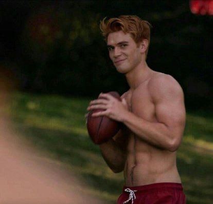 Archie Andrews (RIVERDALE)