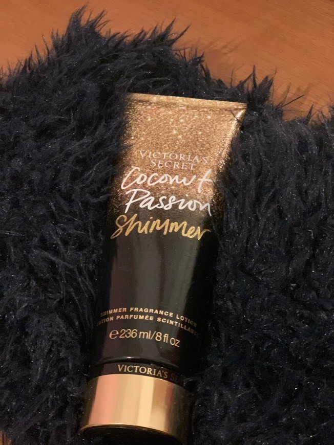 Social Victoria Secret Coconut Passion Shimmer Lotion 