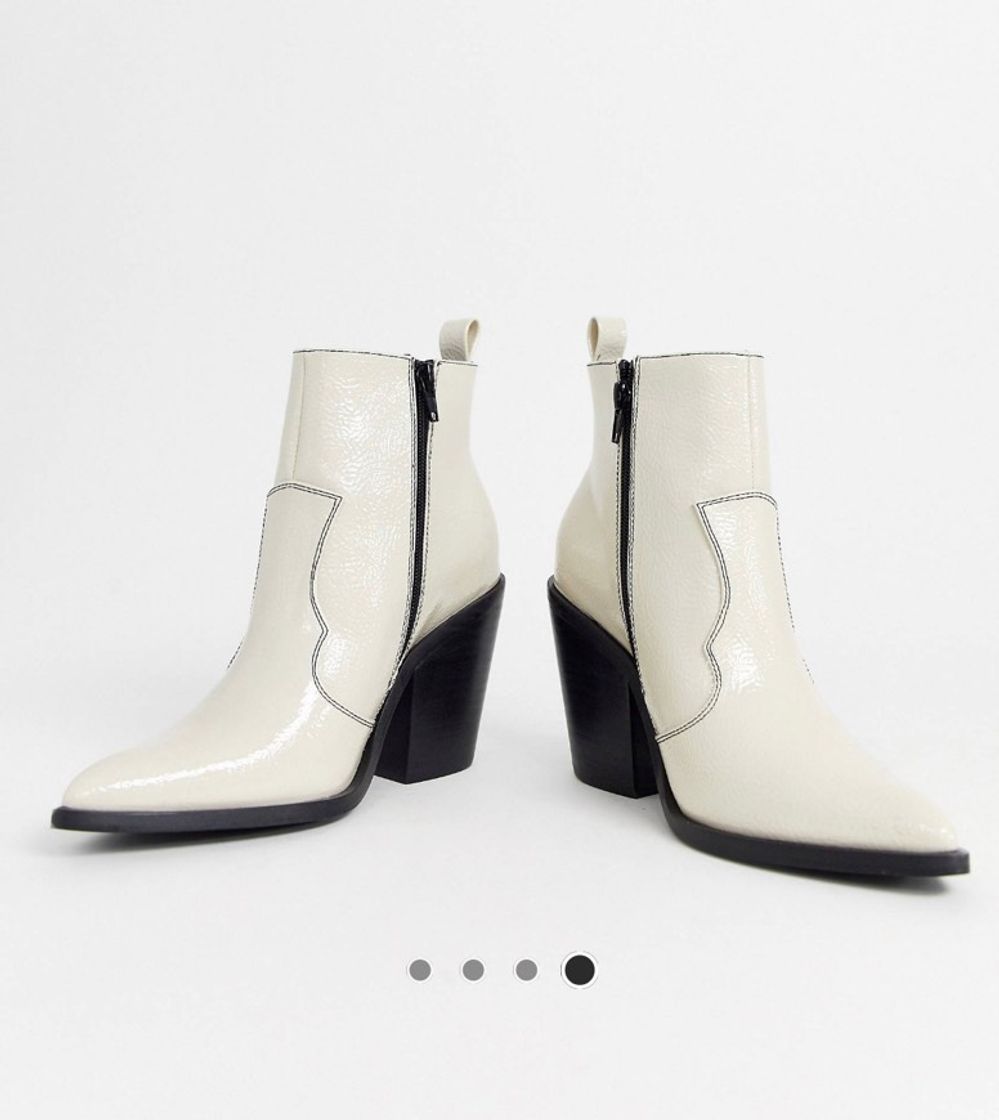 Social OH MY BOOTS! 😎