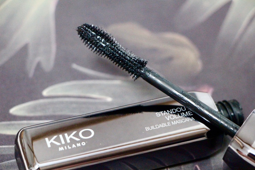 Producto Standout Volume Mascara

