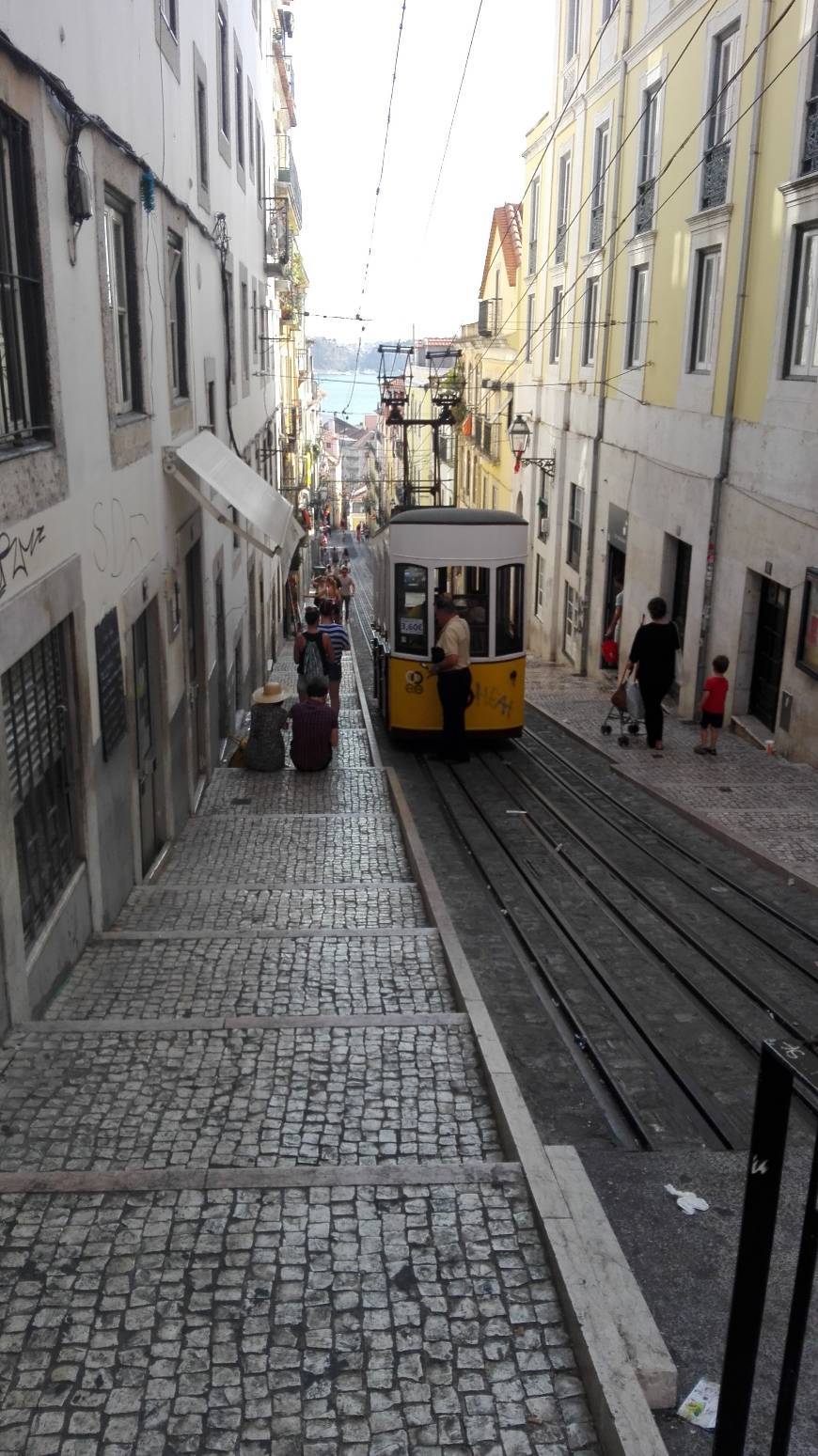 Lugar Bica, Lisboa