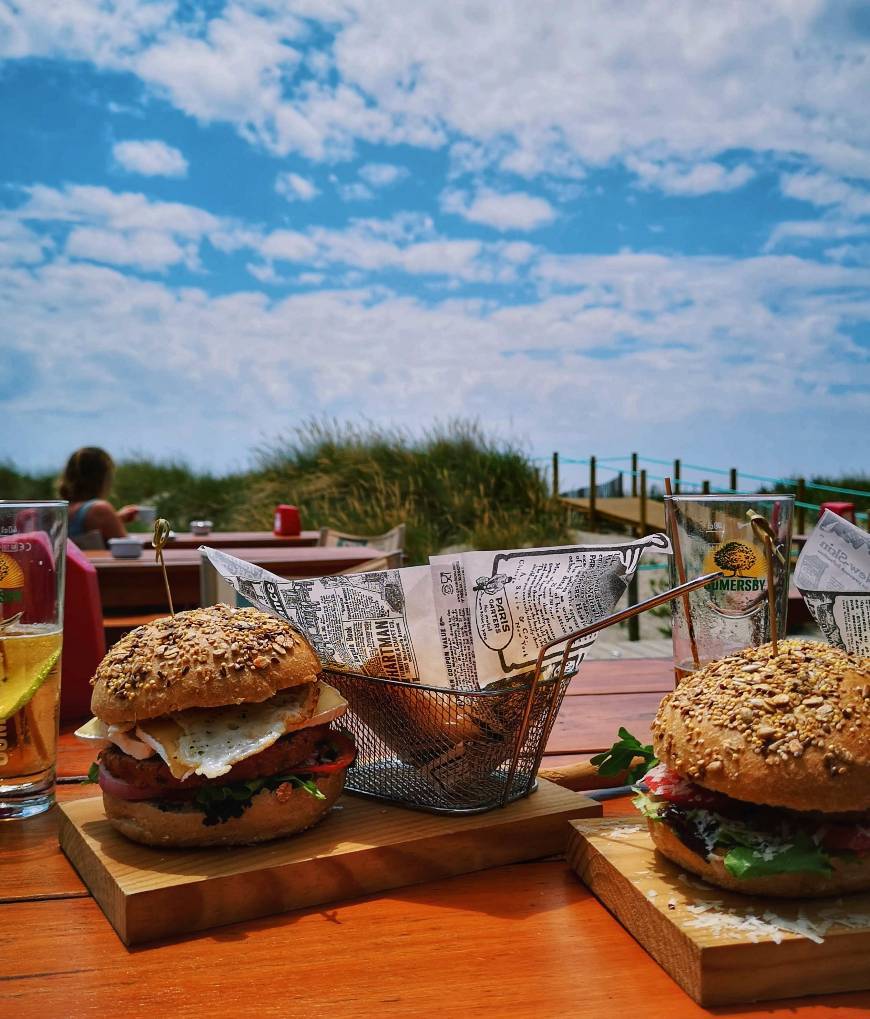 Lugar Viana Beach Center