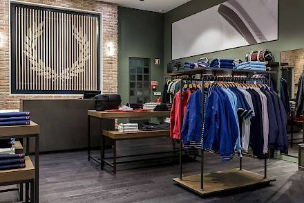 Lugares Fred Perry Discount Store