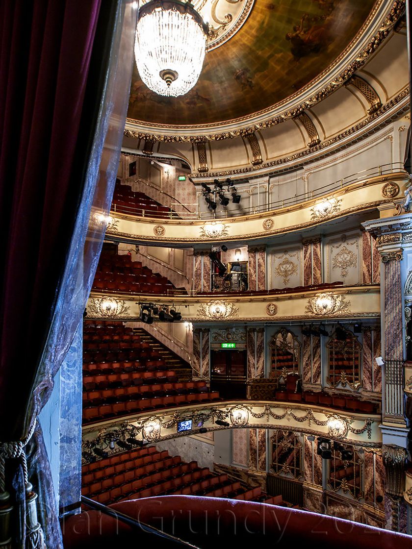 Places Novello Theatre