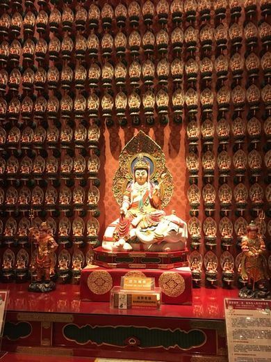 Buddha Tooth Relic Temple