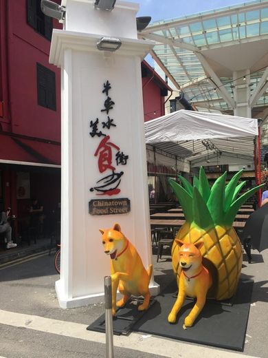 Chinatown Food Street in Singapore: Where & What to Eat