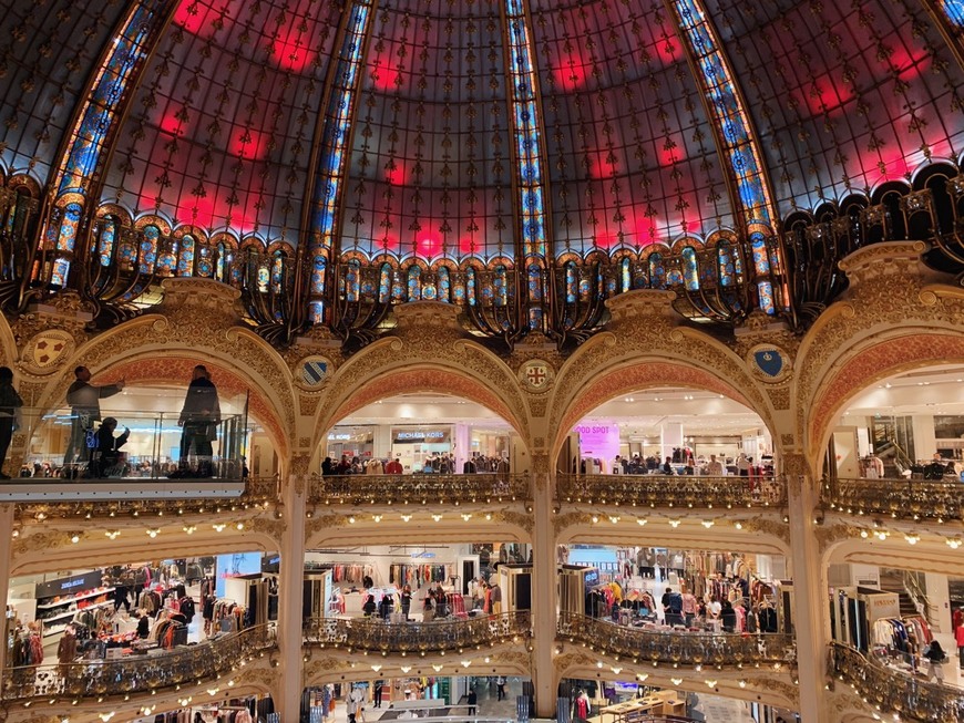 Lugar Galeries Lafayette Haussmann