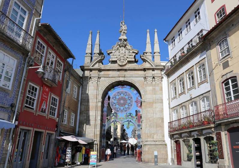 Lugar Arco da Porta Nova