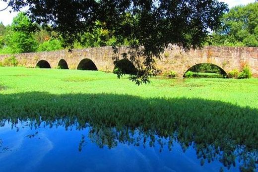 Ponte medieval do Rio Marnel