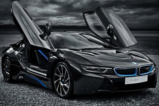 Social BMW i8