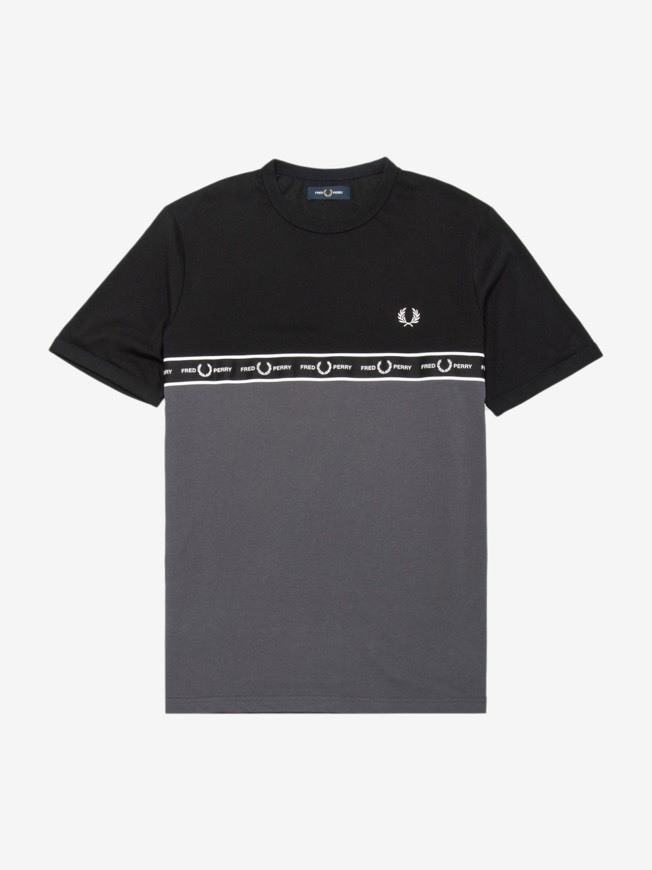 Producto 
T-Shirt Fred Perry Taped Chest