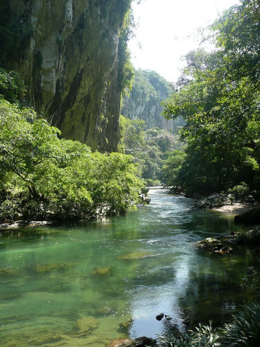 Lugar Río Claro