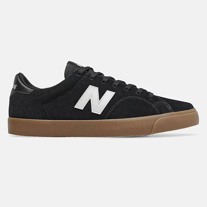 Social New balance am210
