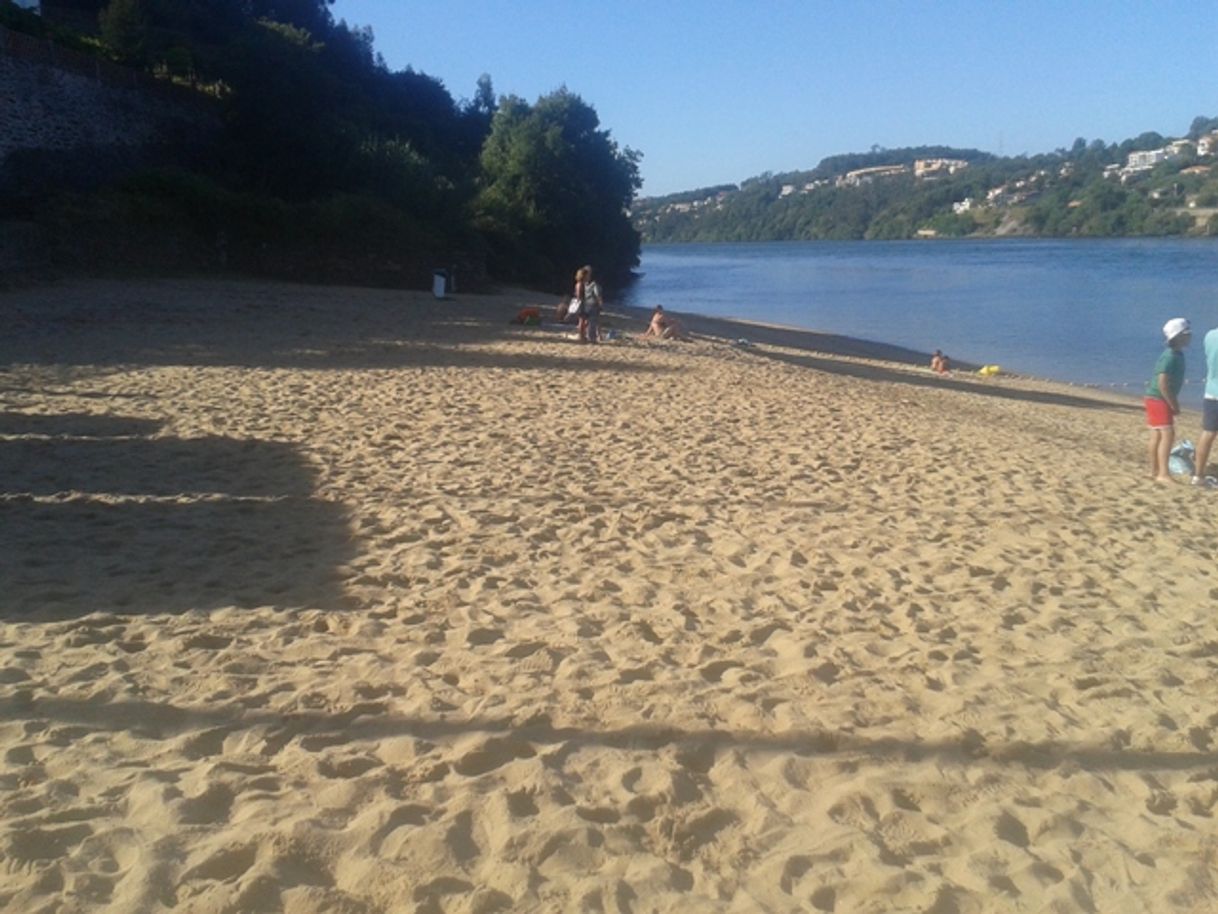 Place Praia De Arnelas