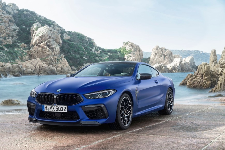 Moda BMW M8