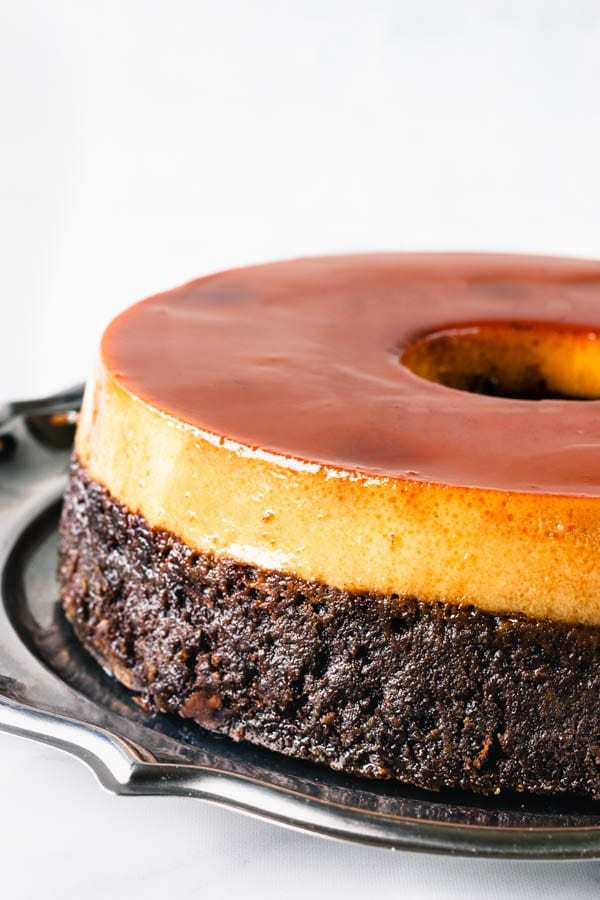 Fashion Chocolate Flan Cake | Bolo de Chocolate e Pudim Flan