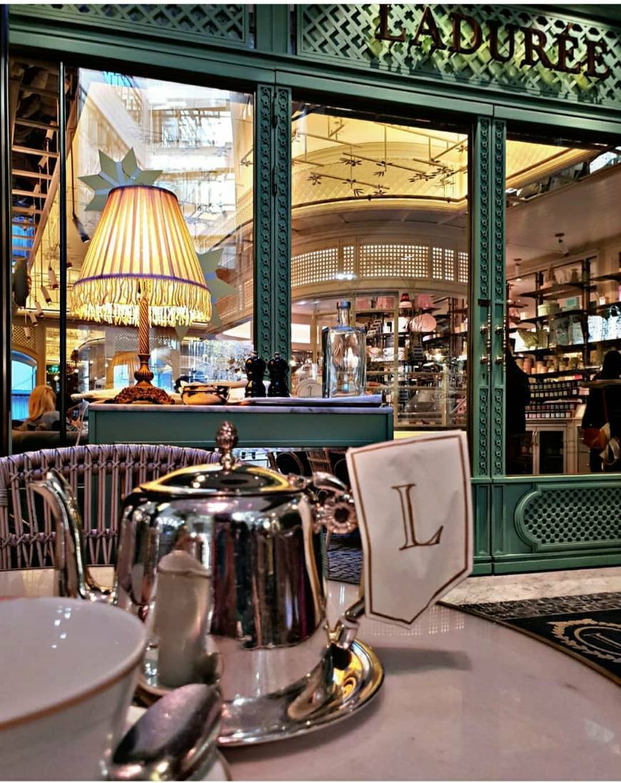 Restaurantes Ladurée Lisboa - Fashion Clinic