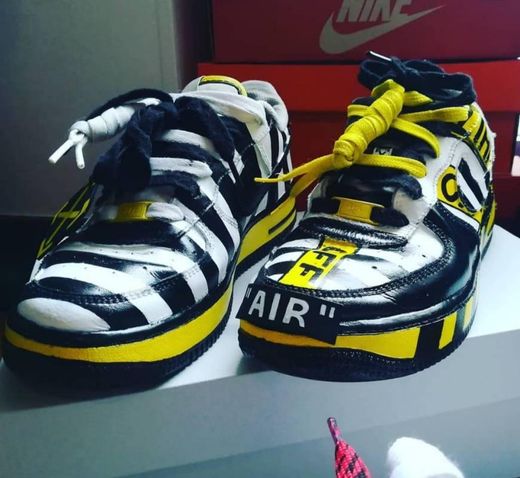 Nike X Off-White X RM13 strips