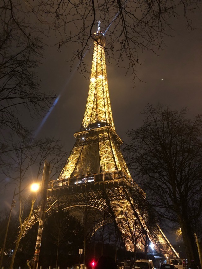 Moda Torre Eiffel (vista de noite)