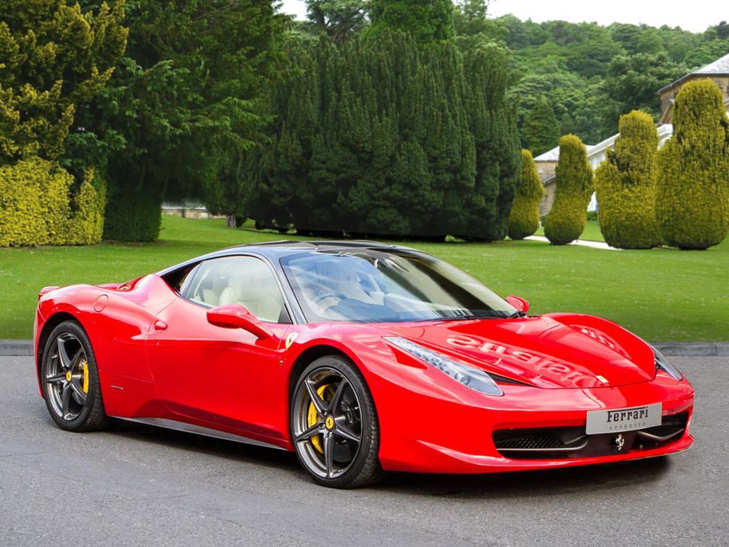 Social Ferrari 458